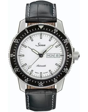 Sinn 104 St Sa I W with black leather strap