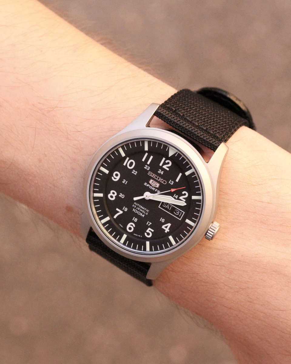 Seiko 5 online automatic snzg15k1