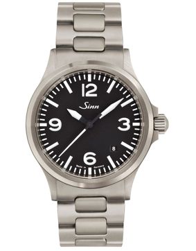 Sinn 556 A teräsrannekkeella