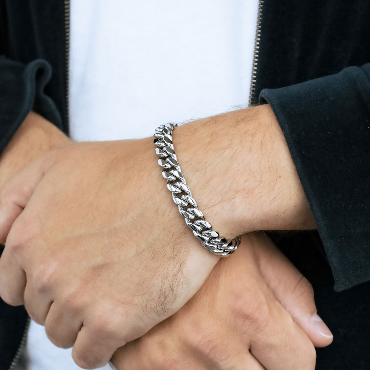 Buy Curb Chains Online - watchesonline.com
