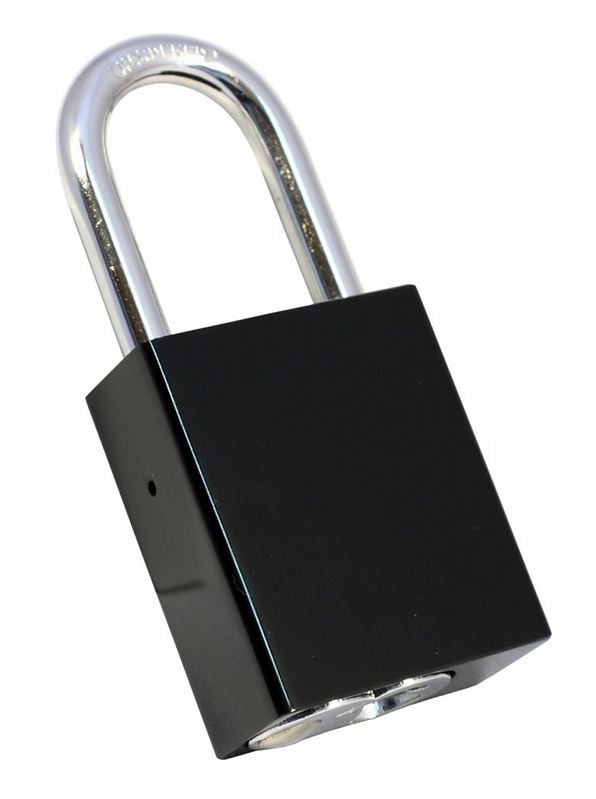 Love Locks -lemmenlukot kaiverruksella, eri värejä