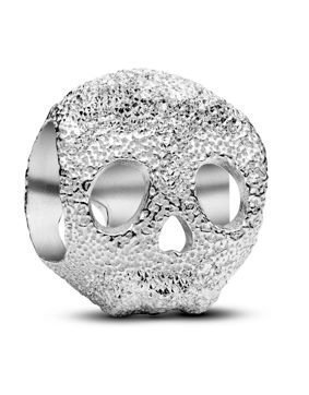 Pandora Moments pääkallo minihela hopeaa 794040C00