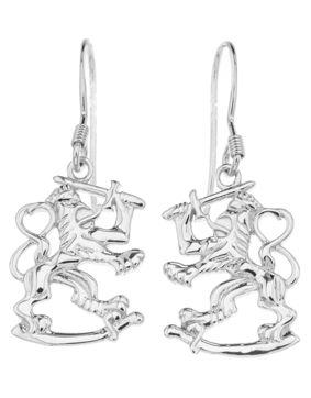 Silver Bar Suomileijonat riippuvat korvakorut 32 mm 8220