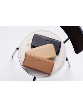 Aarni hirvennahkainen Clutch-lompakko hopeanvärisellä vetoketjulla