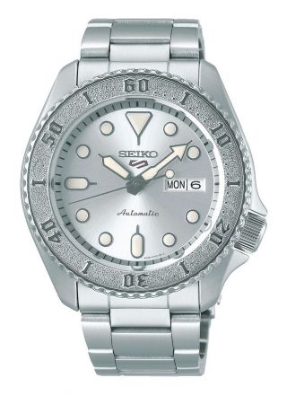 In Review: The Seiko 5 Sports SRPE Automatic Watch