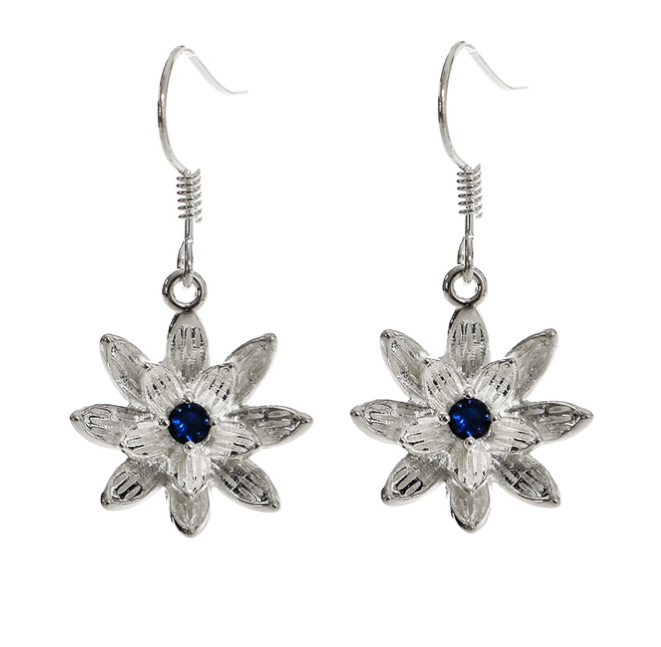 Hopeapuro Daalia korvakorut sininen pieni kivi K426