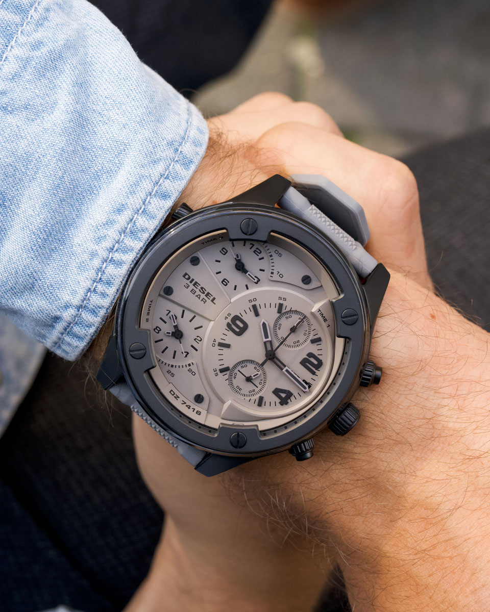 Diesel hotsell dz 7416