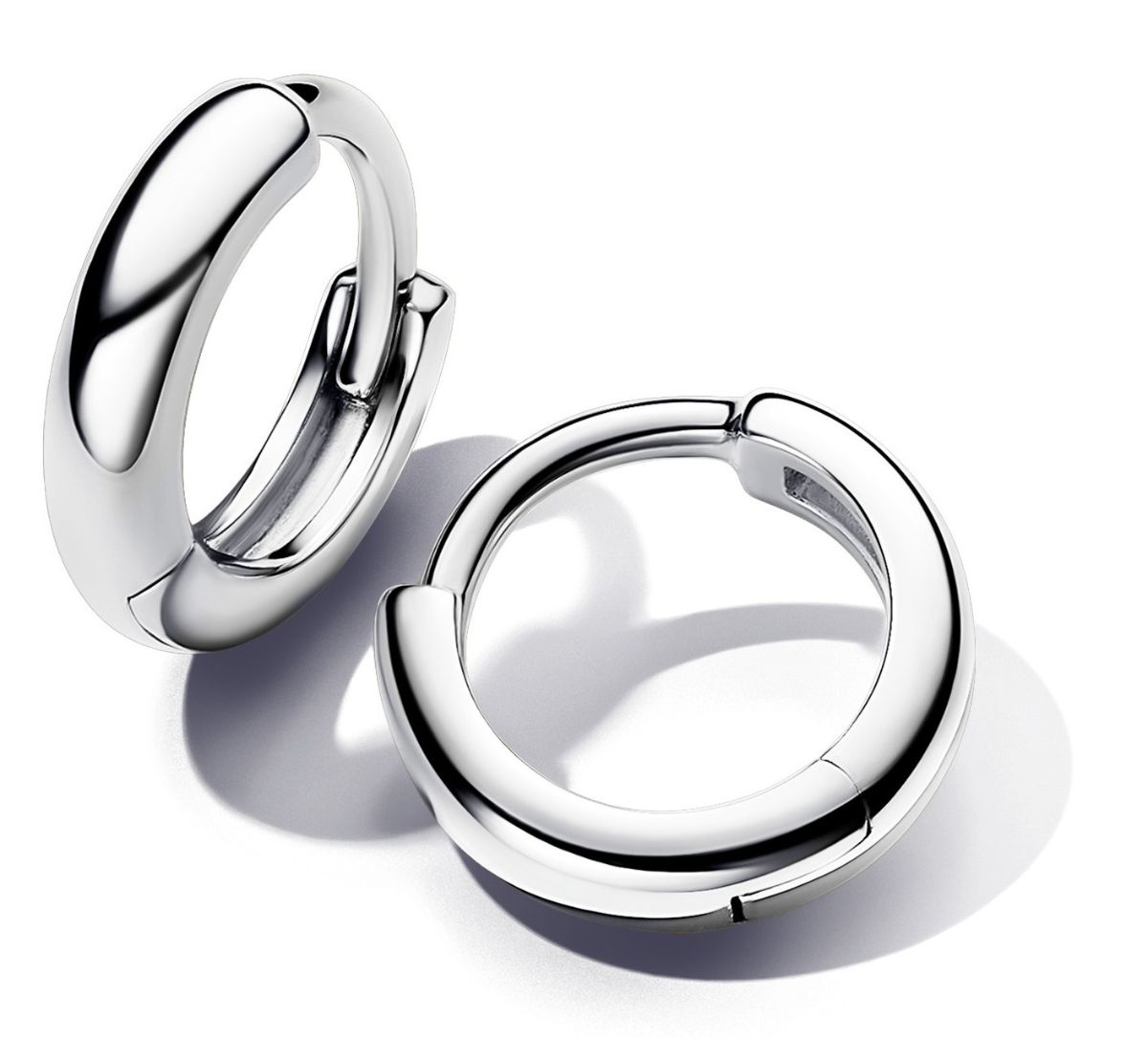 Pandora Essence hopeiset huggie korvarenkaat 293286C00