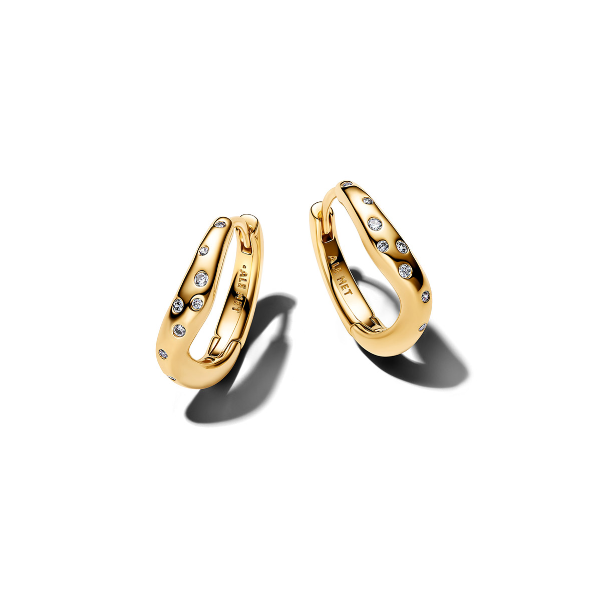 Pandora Essence aaltoilevat rengaskorvakorut 264663C01