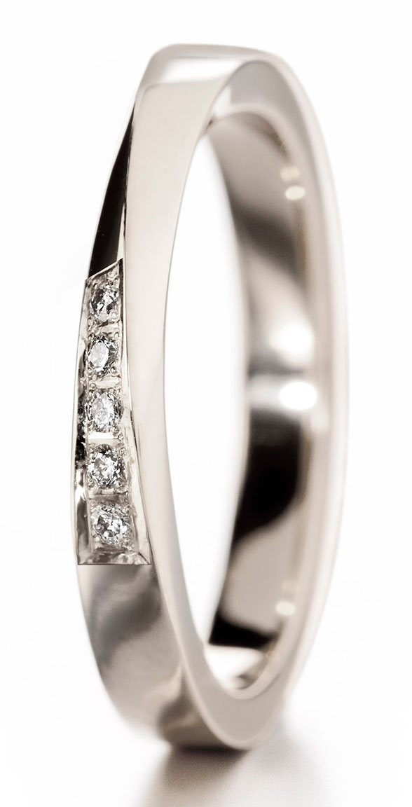 Lumoava Lupaus timanttisormus 823030000