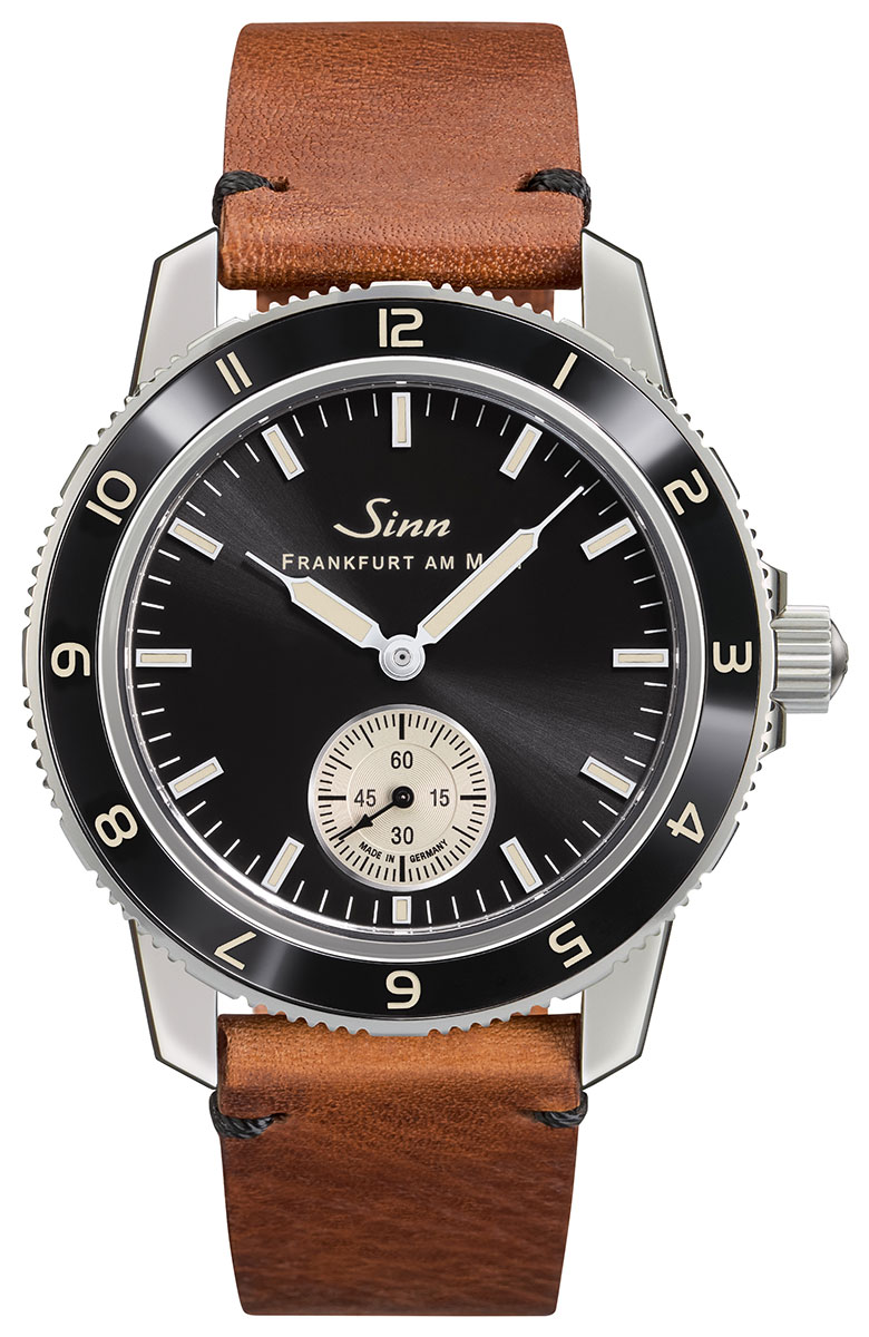 Sinn 104 Classic 12 nahkarannekkeella