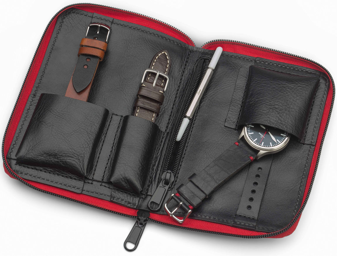 Sinn matkapussi kahdelle kellolle