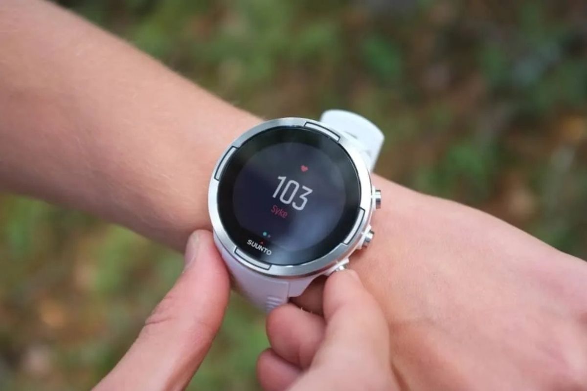 Kuvassa Suunto 9 Baro -urheilukello