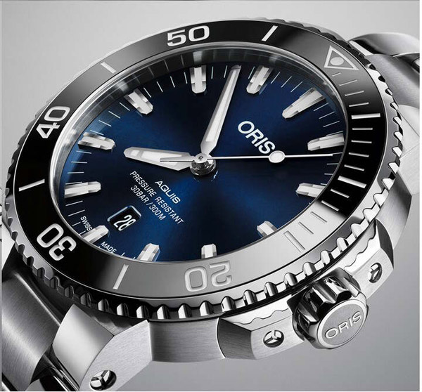 Oris Aquis close up shot 